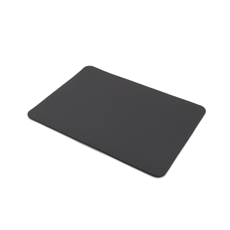 https://zecat-user-images-cl.s3.amazonaws.com/generic_products/Mousepad%20Omega%20Negro%201%2Cjpg-1697029550.jpg